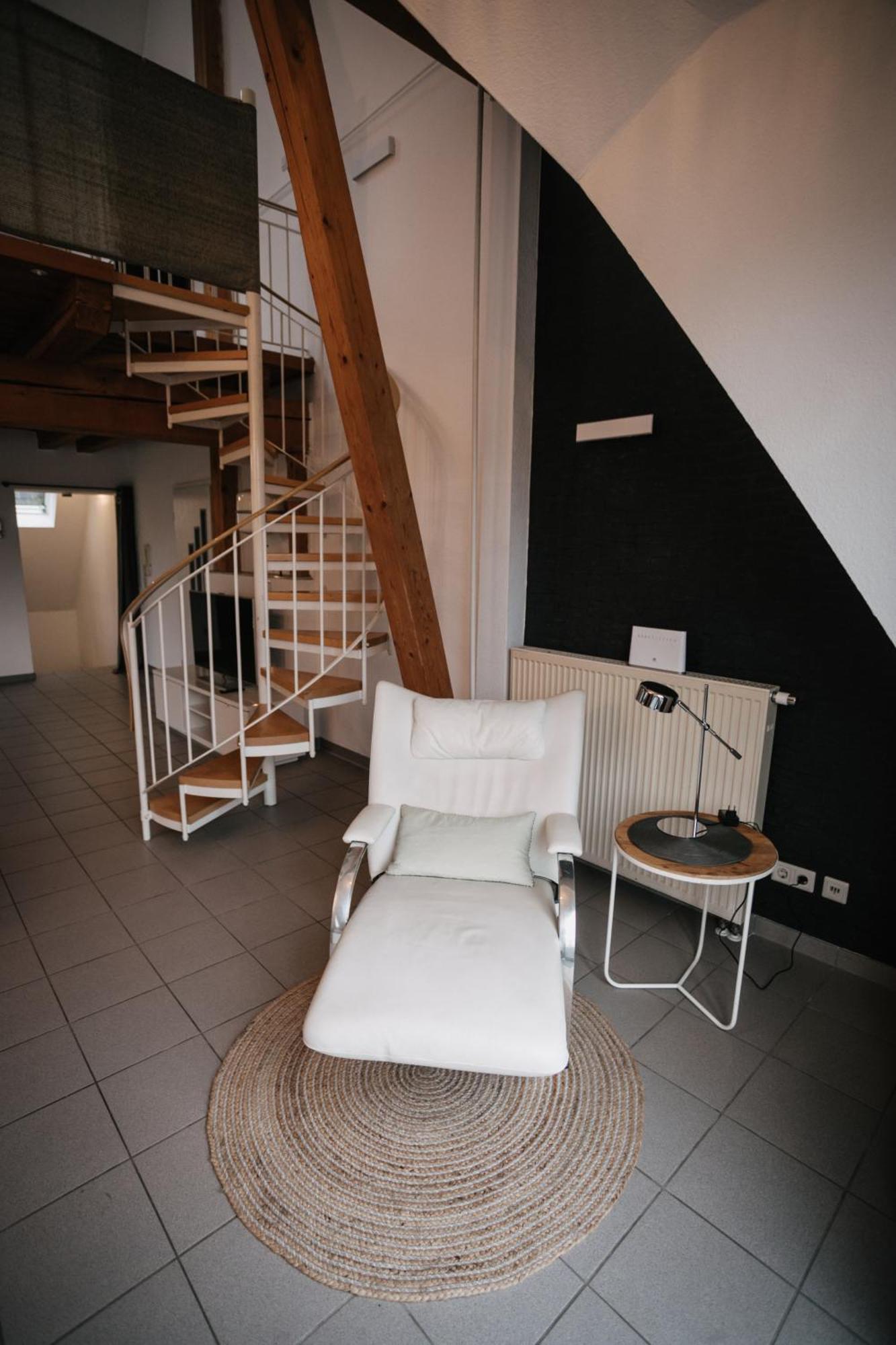 Eigenes Maisonettehaus In Idyllischer Lage Mit Balkon, Nahe Messe, 24H Self-Check In, Gratis Parken Schwabach Buitenkant foto